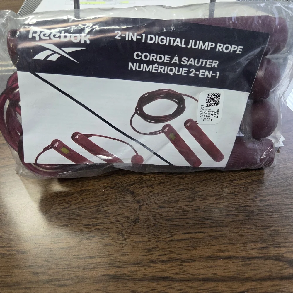 Reebok 2-in-1 Digital Fitness Smart Jump Rope. New in Package. Deep red Color.